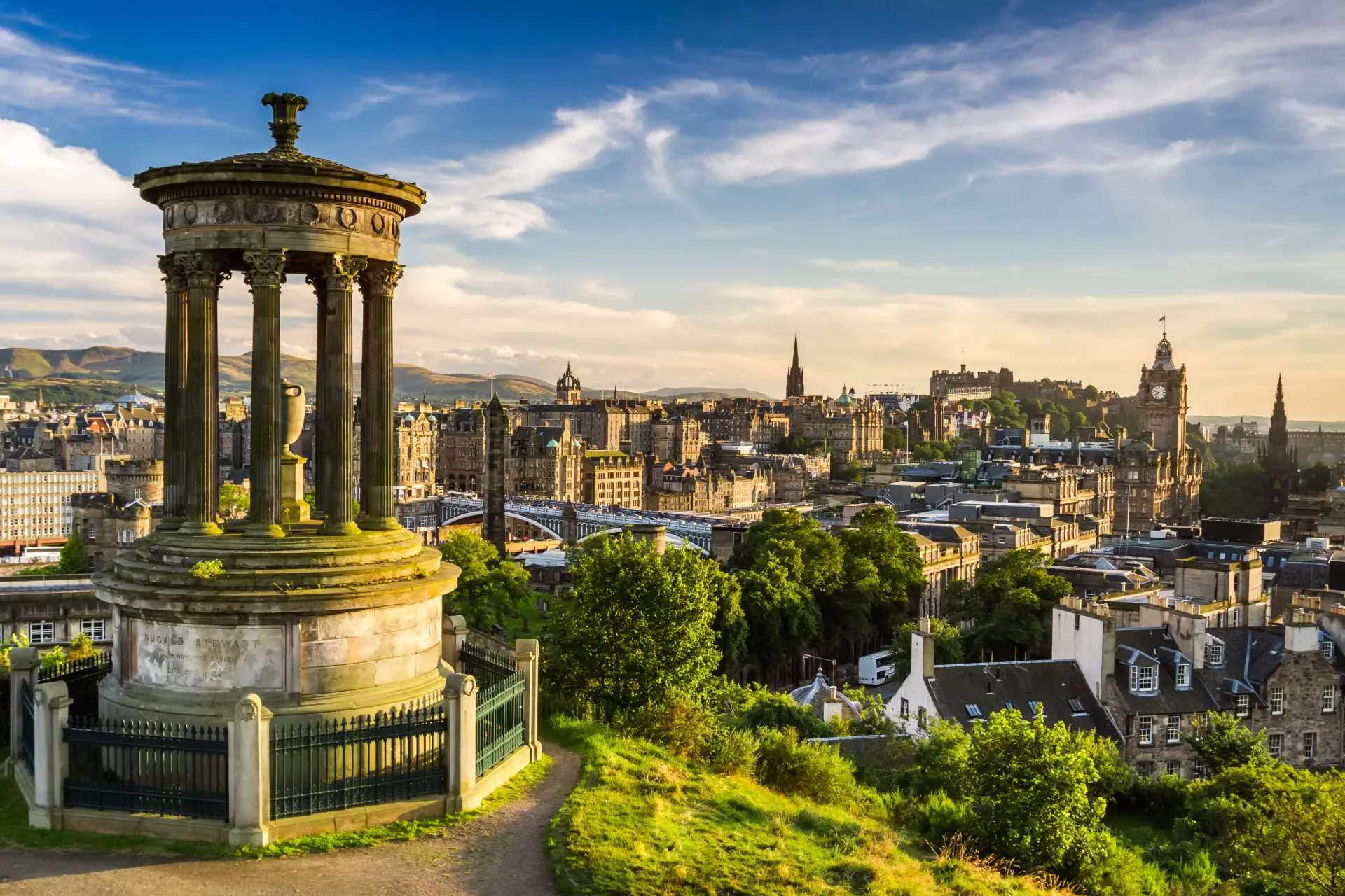 Edinburgh Airport Transfers and taxi transport services